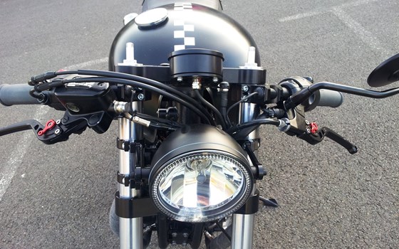 Umgebautes Motorrad Triumph Thruxton von Motorradhaus Löhmer GmbH - Bild 9 Umgebautes Motorrad Triumph Thruxton von Motorradhaus Löhmer GmbH - Bild 9