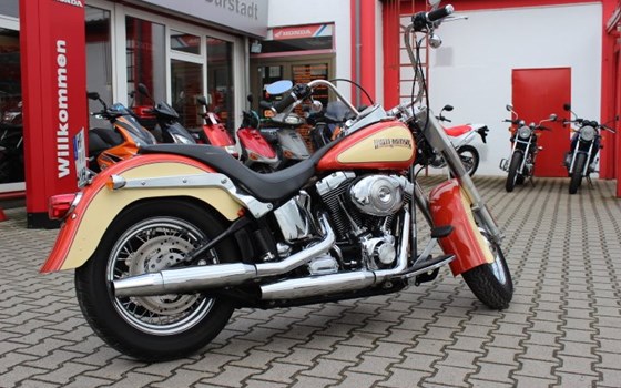 Umgebautes Motorrad Harley-Davidson Softail Heritage Classic FLSTC von Auto-und Motorradhaus Bürstadt GmbH - Bild 3 Umgebautes Motorrad Harley-Davidson Softail Heritage Classic FLSTC von Auto-und Motorradhaus Bürstadt GmbH - Bild 3