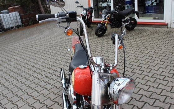 Umgebautes Motorrad Harley-Davidson Softail Heritage Classic FLSTC von Auto-und Motorradhaus Bürstadt GmbH - Bild 5 Umgebautes Motorrad Harley-Davidson Softail Heritage Classic FLSTC von Auto-und Motorradhaus Bürstadt GmbH - Bild 5