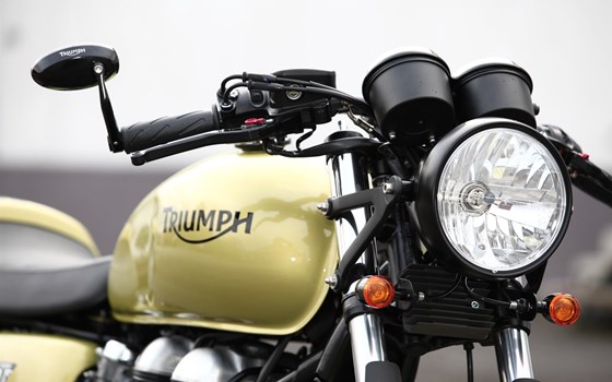 Umgebautes Motorrad Triumph Thruxton von Q-Bike Technik GmbH - Bild 4 Umgebautes Motorrad Triumph Thruxton von Q-Bike Technik GmbH - Bild 4