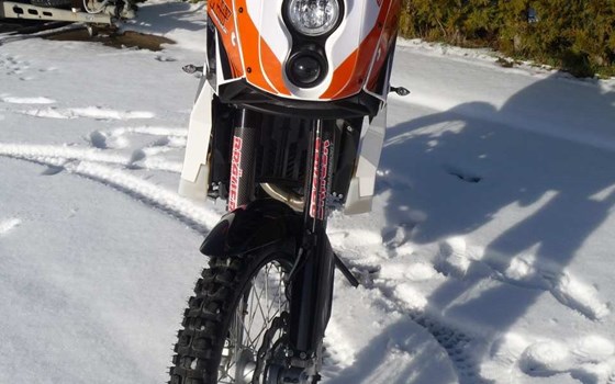 Umgebautes Motorrad KTM 690 Enduro R von Bräuer Motorradsport KG - Bild 6 Umgebautes Motorrad KTM 690 Enduro R von Bräuer Motorradsport KG - Bild 6
