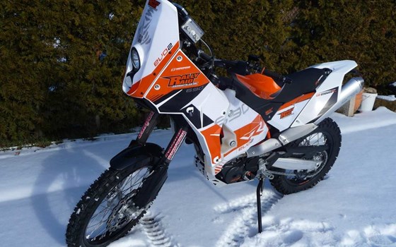 Umgebautes Motorrad KTM 690 Enduro R von Bräuer Motorradsport KG - Bild 8 Umgebautes Motorrad KTM 690 Enduro R von Bräuer Motorradsport KG - Bild 8
