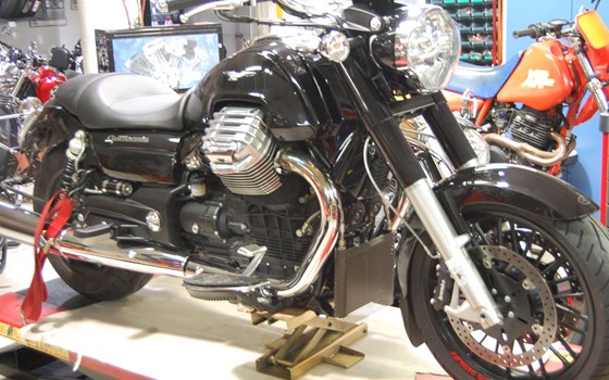 Umgebautes Motorrad Moto Guzzi California 1400 Custom von HK-Technik Kemeter OG - Bild 2 Umgebautes Motorrad Moto Guzzi California 1400 Custom von HK-Technik Kemeter OG - Bild 2