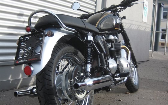 Umgebautes Motorrad Triumph Bonneville T100 von IL MOTO  Motorradhandel und Reparaturwerkstätte GesmbH - Bild 4 Umgebautes Motorrad Triumph Bonneville T100 von IL MOTO  Motorradhandel und Reparaturwerkstätte GesmbH - Bild 4