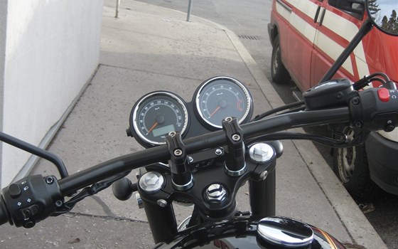 Umgebautes Motorrad Triumph Bonneville T100 von IL MOTO  Motorradhandel und Reparaturwerkstätte GesmbH - Bild 7 Umgebautes Motorrad Triumph Bonneville T100 von IL MOTO  Motorradhandel und Reparaturwerkstätte GesmbH - Bild 7