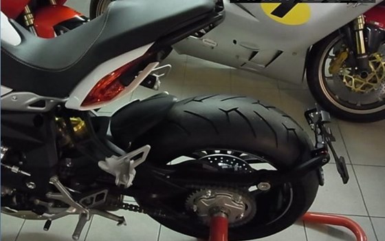 Umgebautes Motorrad MV Agusta Dragster 800 von A.T.T.-Tiedemann-Motorräder e.Kfm - Bild 9 Umgebautes Motorrad MV Agusta Dragster 800 von A.T.T.-Tiedemann-Motorräder e.Kfm - Bild 9