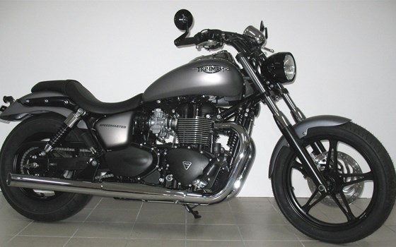 Umgebautes Motorrad Triumph Speedmaster von Becker-Tiemann Motorrad GmbH & Co. KG - Bild 1 Umgebautes Motorrad Triumph Speedmaster von Becker-Tiemann Motorrad GmbH & Co. KG - Bild 1