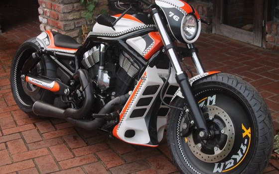 Umgebautes Motorrad Harley-Davidson V-Rod Night Rod VRSCD von X-Trem Custombikes - Bild 3 Umgebautes Motorrad Harley-Davidson V-Rod Night Rod VRSCD von X-Trem Custombikes - Bild 3