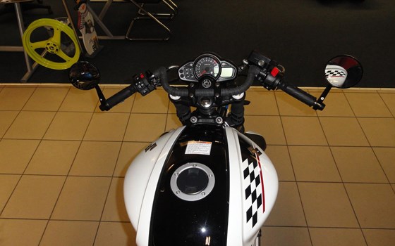 Umgebautes Motorrad Suzuki SFV 650 Gladius von Motorradhaus Steinbach GmbH - Bild 2 Umgebautes Motorrad Suzuki SFV 650 Gladius von Motorradhaus Steinbach GmbH - Bild 2