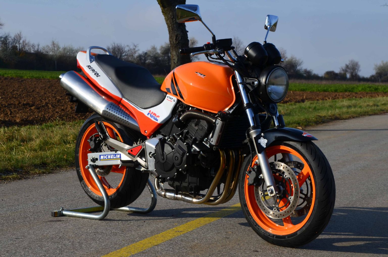 Honda Hornet 600 Street Fighter