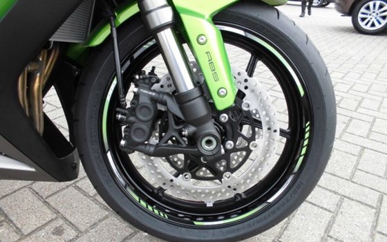 Umgebautes Motorrad Kawasaki Z1000SX von Team Wahlers GmbH - Bild 3 Umgebautes Motorrad Kawasaki Z1000SX von Team Wahlers GmbH - Bild 3