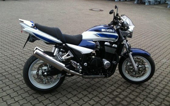 Umgebautes Motorrad Suzuki GSX 1400 von Short-Neck - Bild 2 Umgebautes Motorrad Suzuki GSX 1400 von Short-Neck - Bild 2
