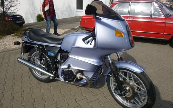 Umgebautes Motorrad BMW R 100 RS von Motorradsport Feil GmbH - Bild 1 Umgebautes Motorrad BMW R 100 RS von Motorradsport Feil GmbH - Bild 1