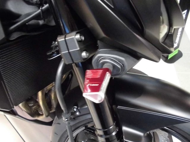 Umbgebautes Motorrad Kawasaki Z1000 Bild 5: Umbgebautes Motorrad Kawasaki Z1000