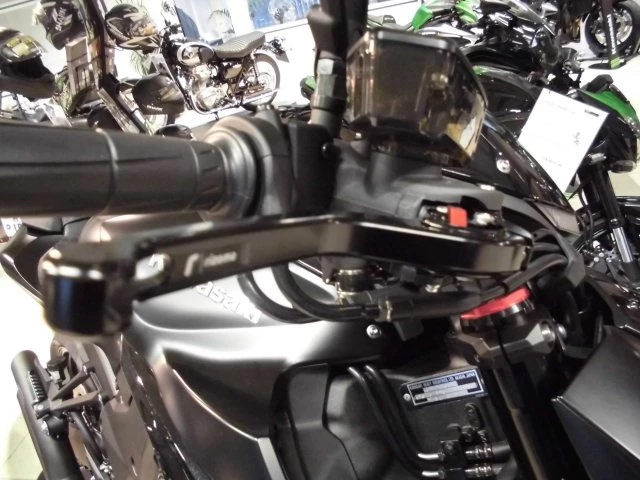Umbgebautes Motorrad Kawasaki Z1000 Bild 6: Umbgebautes Motorrad Kawasaki Z1000