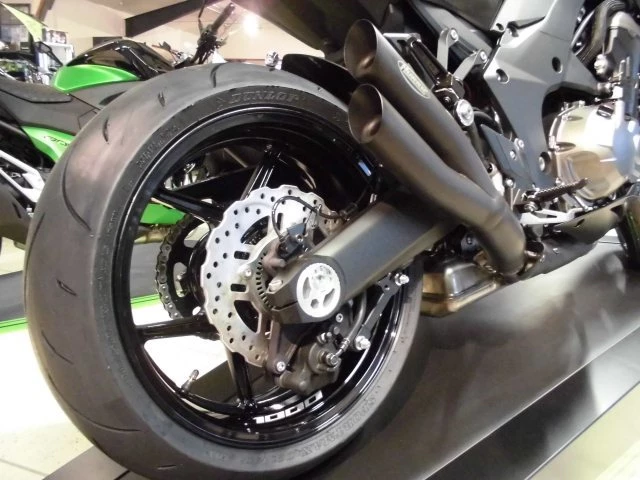 Umbgebautes Motorrad Kawasaki Z1000 Bild 9: Umbgebautes Motorrad Kawasaki Z1000