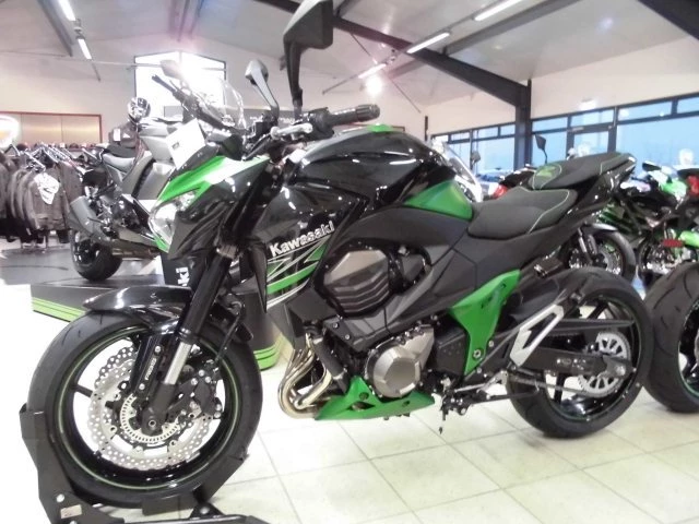 Umbgebautes Motorrad Kawasaki Z 800 Bild 2: Umbgebautes Motorrad Kawasaki Z 800