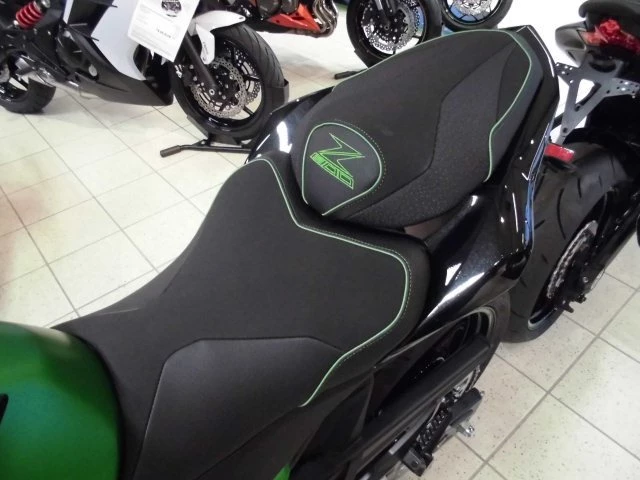 Umbgebautes Motorrad Kawasaki Z 800 Bild 5: Umbgebautes Motorrad Kawasaki Z 800