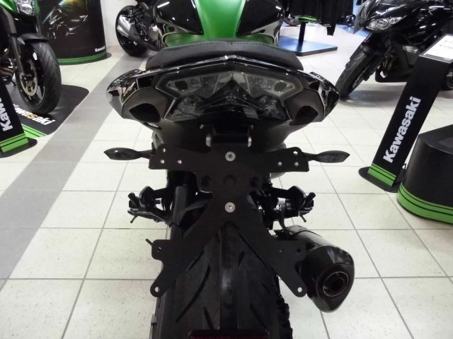 Umbgebautes Motorrad Kawasaki Z 800 Bild 7: Umbgebautes Motorrad Kawasaki Z 800