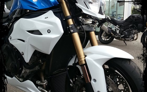 Umgebautes Motorrad Suzuki GSX-R 1000 von Moto Studio Thomas Holtz - Bild 1 Umgebautes Motorrad Suzuki GSX-R 1000 von Moto Studio Thomas Holtz - Bild 1