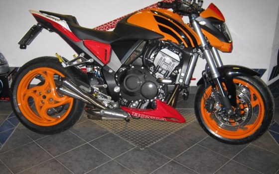 Umgebautes Motorrad Honda CB 1000 R von Motorrad Kreiselmeyer GmbH - Bild 1 Umgebautes Motorrad Honda CB 1000 R von Motorrad Kreiselmeyer GmbH - Bild 1