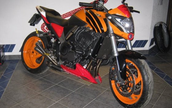 Umgebautes Motorrad Honda CB 1000 R von Motorrad Kreiselmeyer GmbH - Bild 2 Umgebautes Motorrad Honda CB 1000 R von Motorrad Kreiselmeyer GmbH - Bild 2