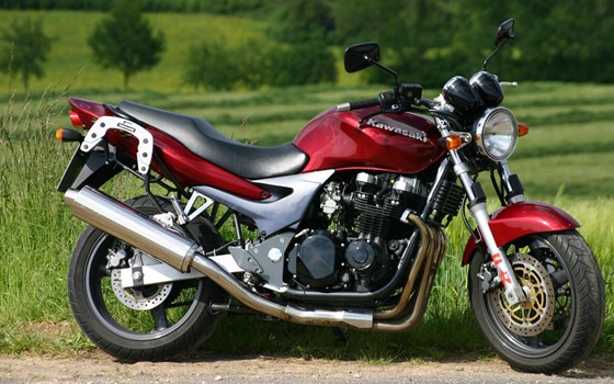 Umgebautes Motorrad Kawasaki ZR-7 von dorostessa - Bild 1 Umgebautes Motorrad Kawasaki ZR-7 von dorostessa - Bild 1