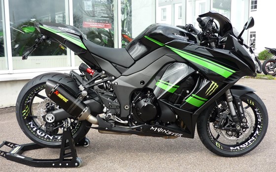 Umgebautes Motorrad Kawasaki Z1000SX von BKM Bikes Handels GmbH - Bild 1 Umgebautes Motorrad Kawasaki Z1000SX von BKM Bikes Handels GmbH - Bild 1