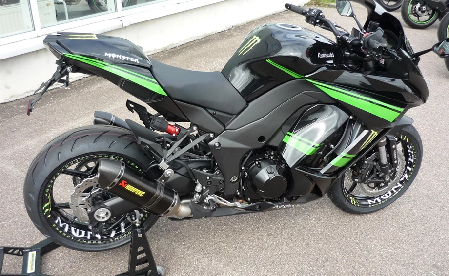 Umbgebautes Motorrad Kawasaki Z1000SX Bild 5: Umbgebautes Motorrad Kawasaki Z1000SX