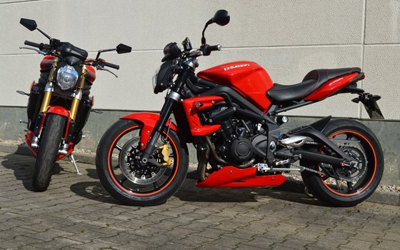 Umgebautes Motorrad Triumph Speed Triple 1050 von TRIUMPH Chemnitz Böttger und Budach OHG - Bild 5 Umgebautes Motorrad Triumph Speed Triple 1050 von TRIUMPH Chemnitz Böttger und Budach OHG - Bild 5