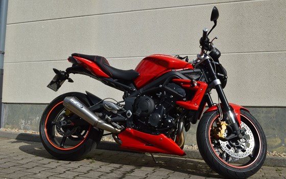 Umgebautes Motorrad Triumph Street Triple 675 R von TRIUMPH Chemnitz Böttger und Budach OHG - Bild 1 Umgebautes Motorrad Triumph Street Triple 675 R von TRIUMPH Chemnitz Böttger und Budach OHG - Bild 1