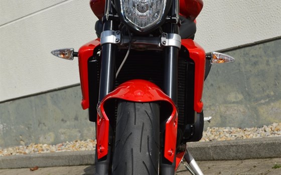 Umgebautes Motorrad Triumph Street Triple 675 R von TRIUMPH Chemnitz Böttger und Budach OHG - Bild 2 Umgebautes Motorrad Triumph Street Triple 675 R von TRIUMPH Chemnitz Böttger und Budach OHG - Bild 2