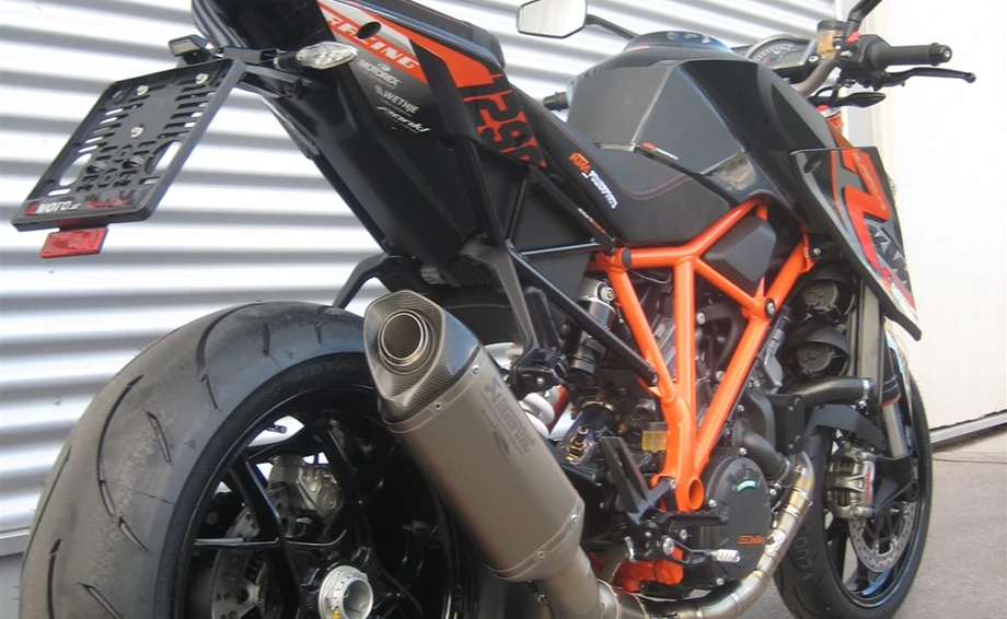 Umbgebautes Motorrad KTM 1290 Super Duke R Bild 3: Umbgebautes Motorrad KTM 1290 Super Duke R