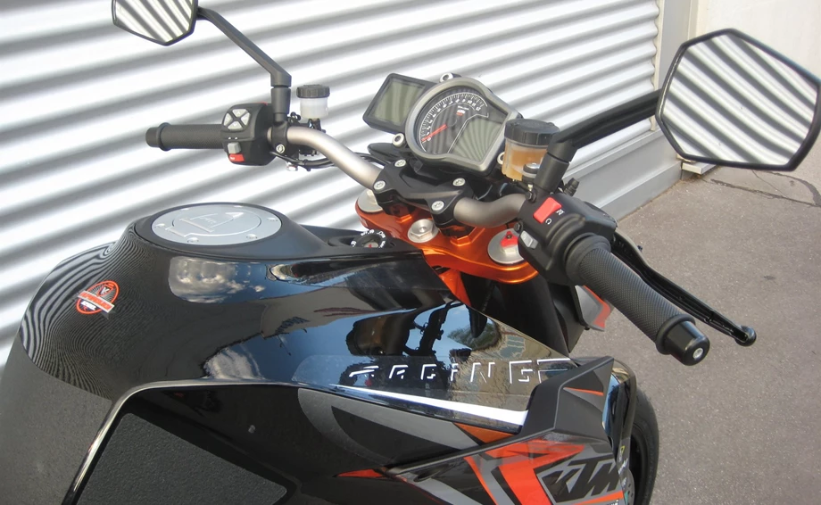 Umbgebautes Motorrad KTM 1290 Super Duke R Bild 6: Umbgebautes Motorrad KTM 1290 Super Duke R