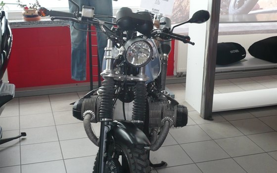 Umgebautes Motorrad BMW R 80 RT von Reimo-Reinhard Motorrad GmbH - Bild 2 Umgebautes Motorrad BMW R 80 RT von Reimo-Reinhard Motorrad GmbH - Bild 2