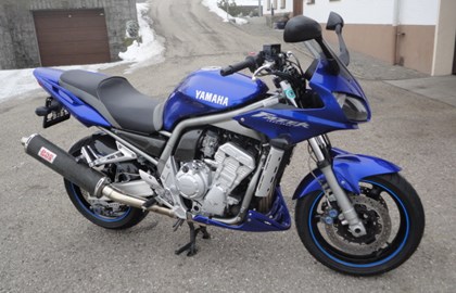 Yamaha FZS 1000 Fazer Custom Bike Yamaha FZS 1000 Fazer Custom Bike