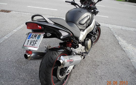 Umgebautes Motorrad Honda X11 von danb - Bild 4 Umgebautes Motorrad Honda X11 von danb - Bild 4