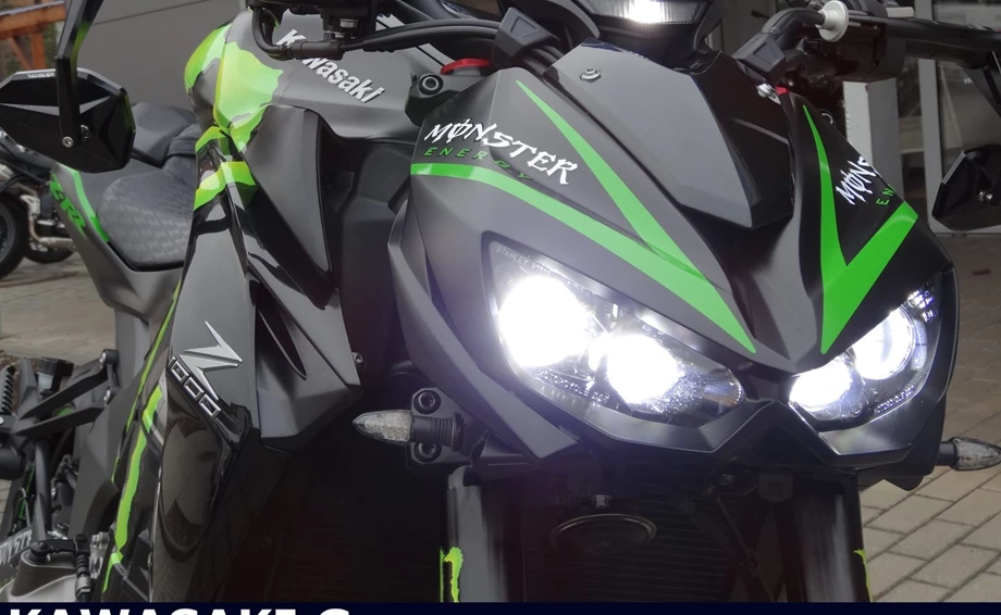 Umbgebautes Motorrad Kawasaki Z1000 Bild 3: Umbgebautes Motorrad Kawasaki Z1000