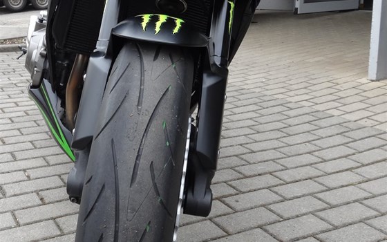 Umgebautes Motorrad Kawasaki Z1000 von MSG Moto-Shop-Gera TEAM BAUCH OHG - Bild 6 Umgebautes Motorrad Kawasaki Z1000 von MSG Moto-Shop-Gera TEAM BAUCH OHG - Bild 6