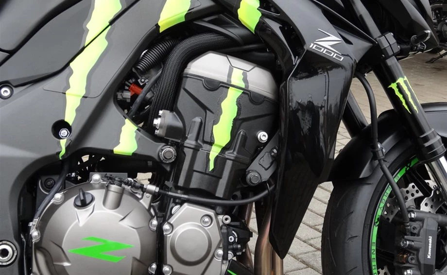 Umbgebautes Motorrad Kawasaki Z1000 Bild 8: Umbgebautes Motorrad Kawasaki Z1000