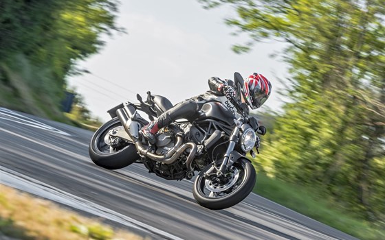 Umgebautes Motorrad Ducati Monster 1200 von 1000PS-Musterhändler - Bild 3