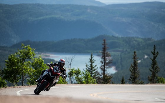 Umgebautes Motorrad Ducati Streetfighter 848 von 1000PS-Musterhändler - Bild 2