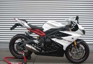 Triumph Daytona 675 R Triumph Daytona 675 R