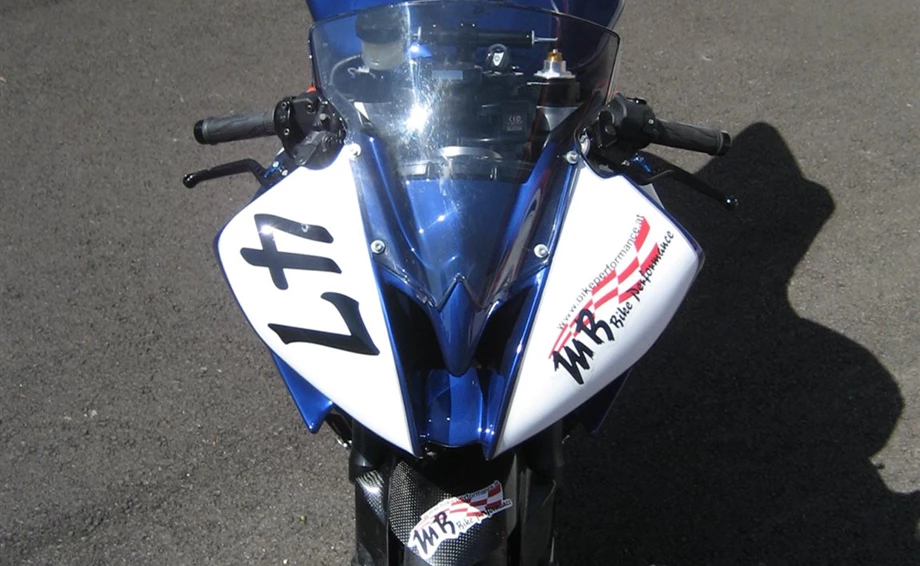 Umbgebautes Motorrad Yamaha YZF-R6 Bild 5: Umbgebautes Motorrad Yamaha YZF-R6