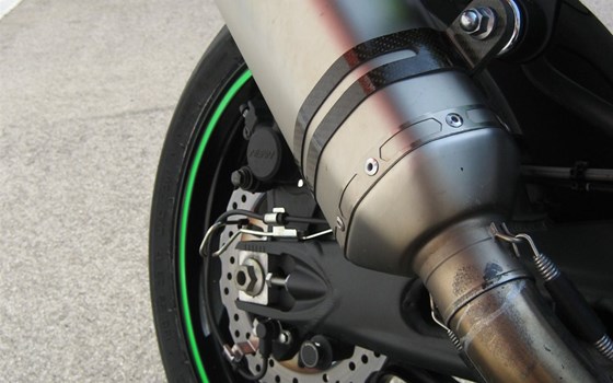 Umgebautes Motorrad Kawasaki Z 750R von Kevin Auer Bike Performance GmbH - Bild 7 Umgebautes Motorrad Kawasaki Z 750R von Kevin Auer Bike Performance GmbH - Bild 7
