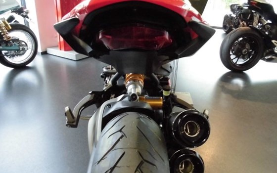 Umgebautes Motorrad Ducati Monster 1200 S von Team Wahlers GmbH - Bild 5 Umgebautes Motorrad Ducati Monster 1200 S von Team Wahlers GmbH - Bild 5