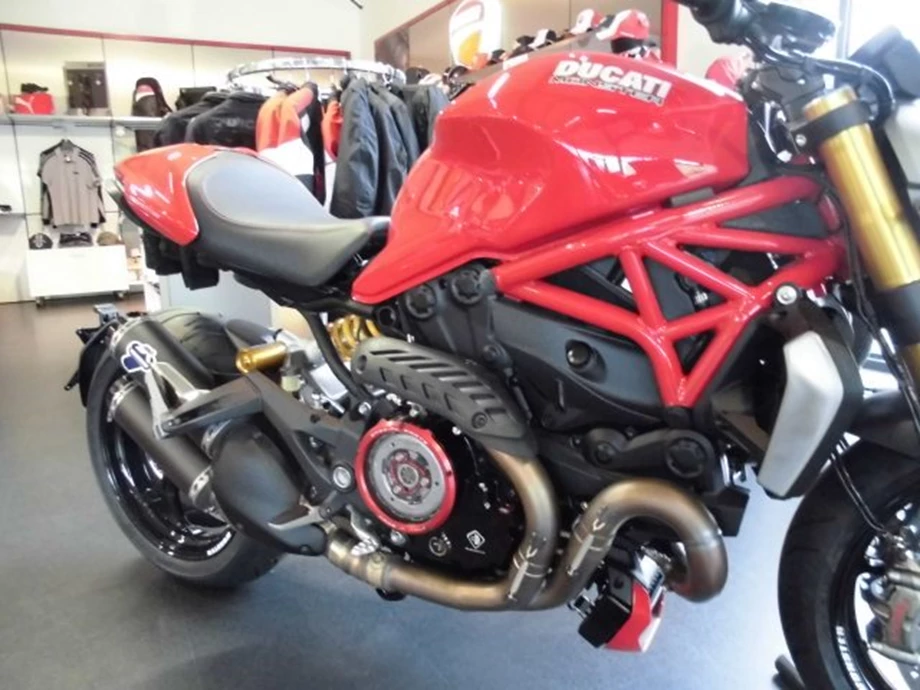 Umbgebautes Motorrad Ducati Monster 1200 S Bild 3: Umbgebautes Motorrad Ducati Monster 1200 S