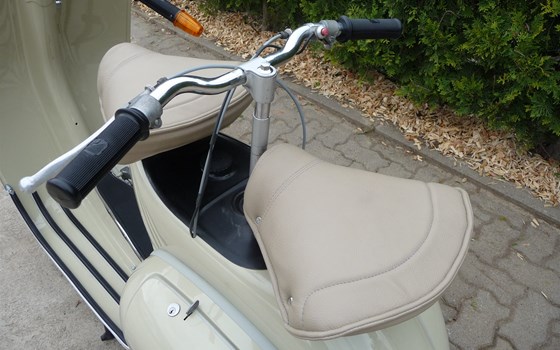 Umgebautes Motorrad Vespa 150 von Bräuer Motorradsport KG - Bild 5 Umgebautes Motorrad Vespa 150 von Bräuer Motorradsport KG - Bild 5