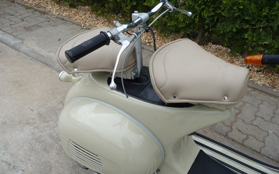 Umgebautes Motorrad Vespa 150 von Bräuer Motorradsport KG - Bild 9 Umgebautes Motorrad Vespa 150 von Bräuer Motorradsport KG - Bild 9