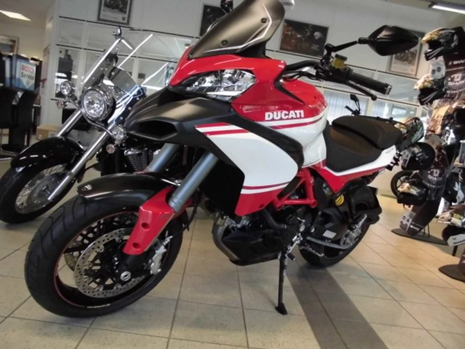 Umbgebautes Motorrad Ducati Multistrada 1200 Bild 4: Umbgebautes Motorrad Ducati Multistrada 1200